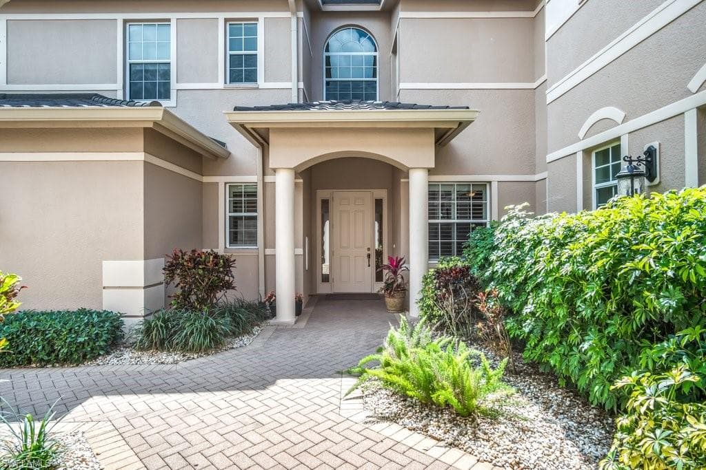 702 Regency Reserve CIR 3501 NAPLES, FL 34119