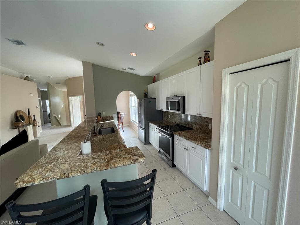 1945 Crestview WAY 168 NAPLES, FL 34119