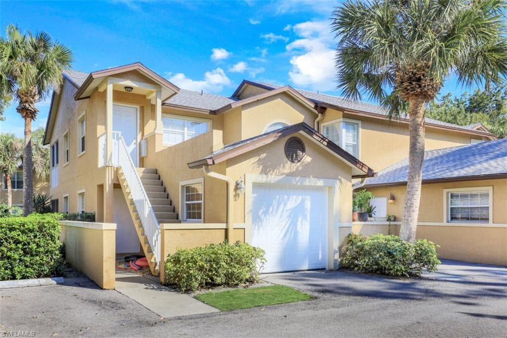 9589 Crescent Garden DR C-101 NAPLES, FL 34109