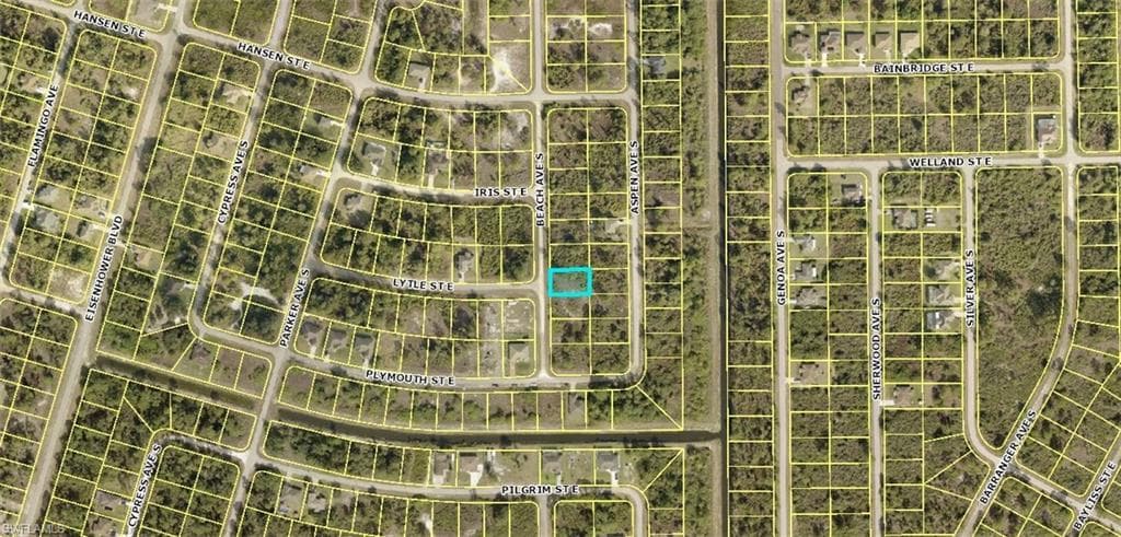 553 Beach AVE S LEHIGH ACRES, FL 33974