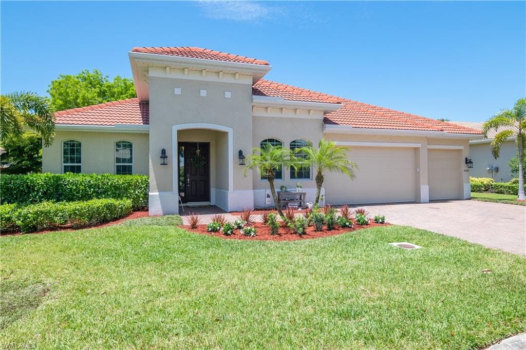 10167 Avonleigh DR BONITA SPRINGS, FL 34135