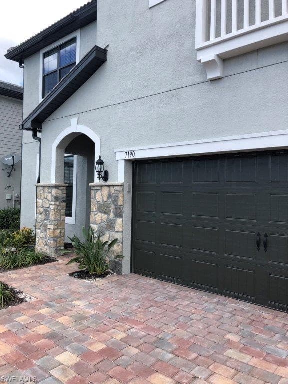 7190 Wilton DR NAPLES, FL 34109