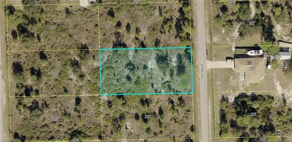 813 Clayton AVE LEHIGH ACRES, FL 33972