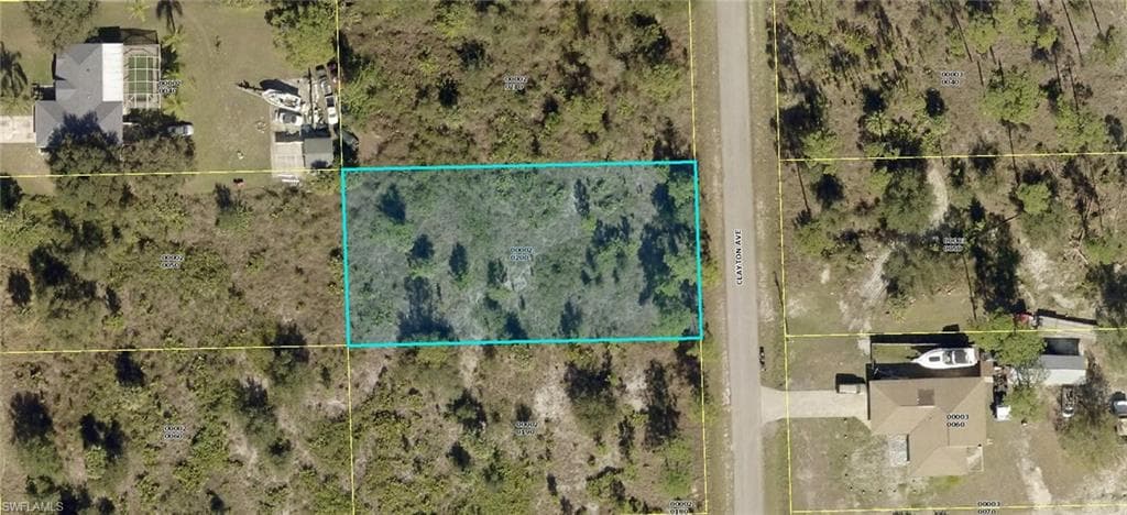 815 Clayton AVE LEHIGH ACRES, FL 33972