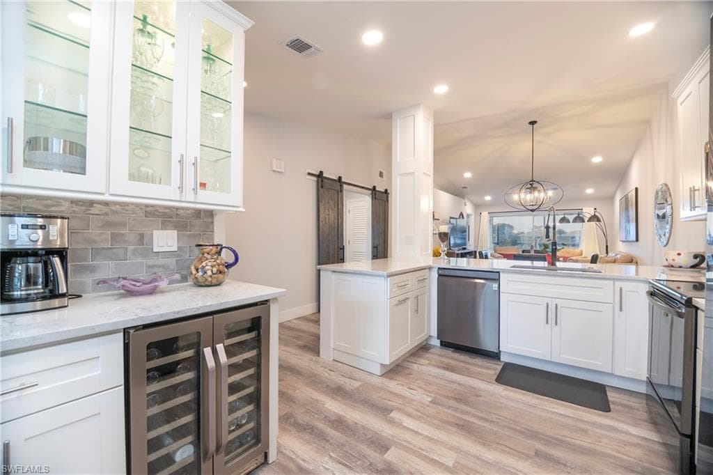 895 New Waterford DR 2-203 NAPLES, FL 34104