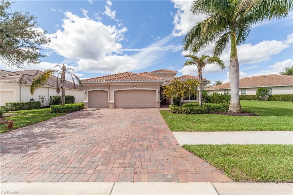 2045 Mandarin LN NAPLES, FL 34120