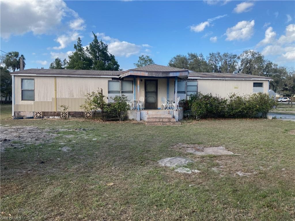 1020 Canopy LN MOORE HAVEN, FL 33471