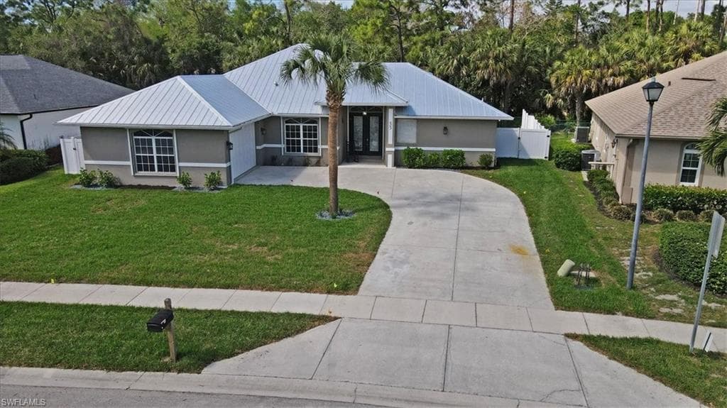 55 Heritage WAY NAPLES, FL 34110
