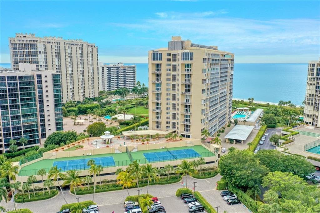 4041 Gulf Shore BLVD N 404 NAPLES, FL 34103