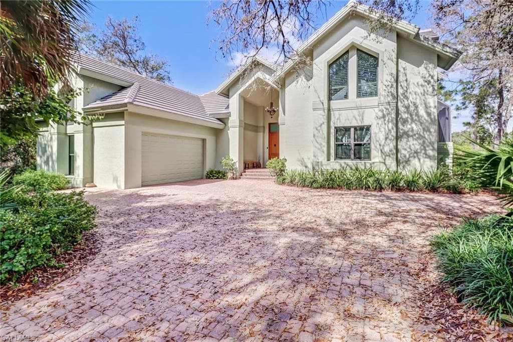 939 Barcarmil WAY NAPLES, FL 34110