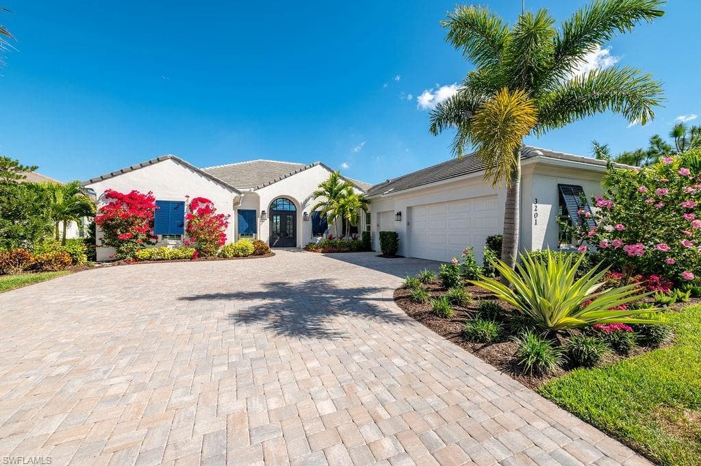 3201 Cullowee LN NAPLES, FL 34114