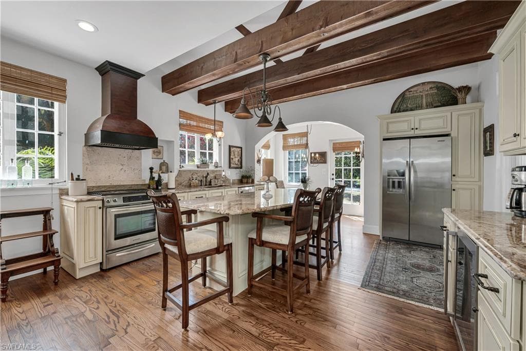 1328 Rio Vista AVE FORT MYERS, FL 33901