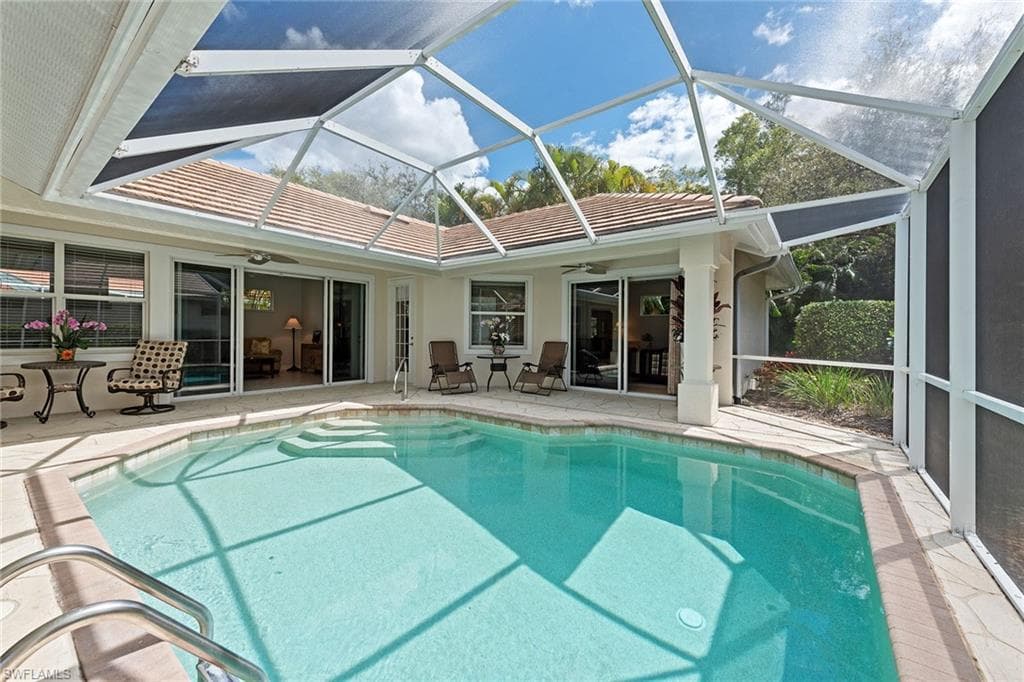 412 Crestwood LN NAPLES, FL 34113