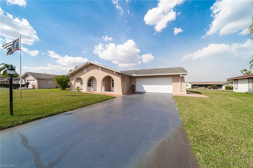 203 Gateside ST LEHIGH ACRES, FL 33936