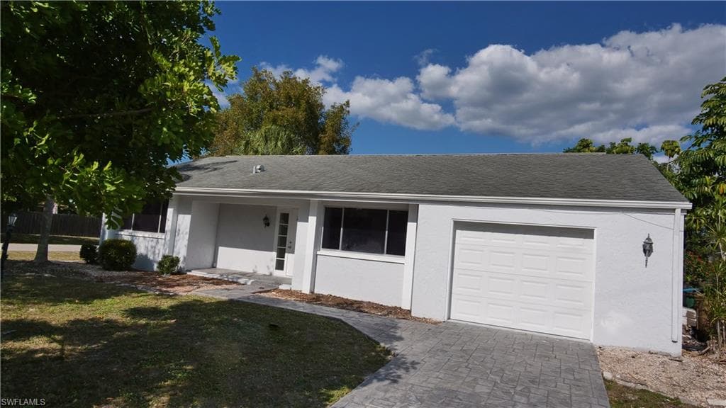3801 SE 10th AVE CAPE CORAL, FL 33904
