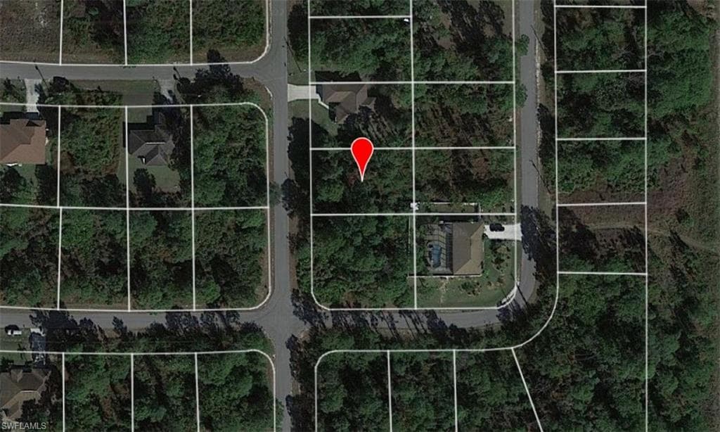575 Beach AVE S LEHIGH ACRES, FL 33974
