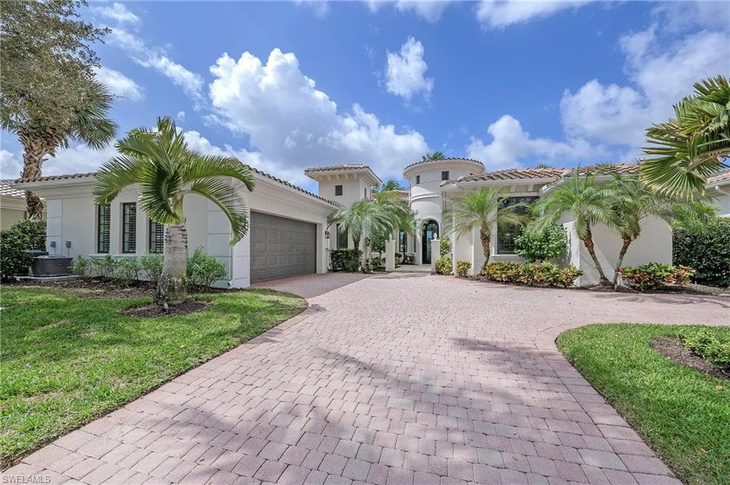 1727 Venezia WAY NAPLES, FL 34105