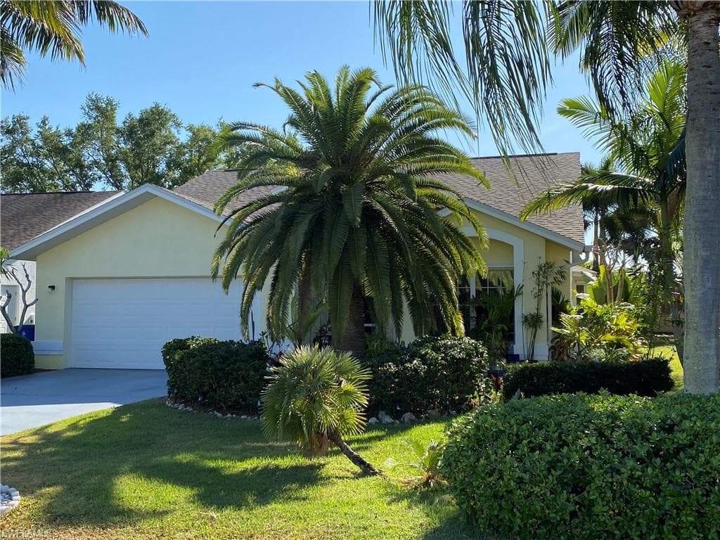 17941 Castle Harbor DR FORT MYERS, FL 33967