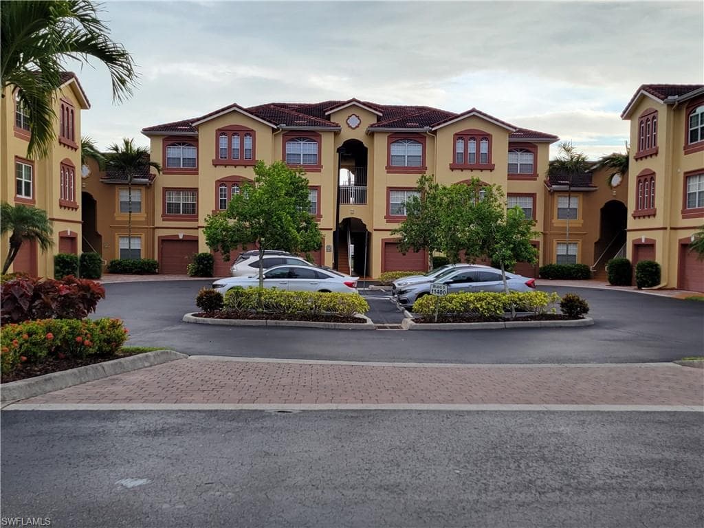 11400 Ocean Walk LN 307 FORT MYERS, FL 33908