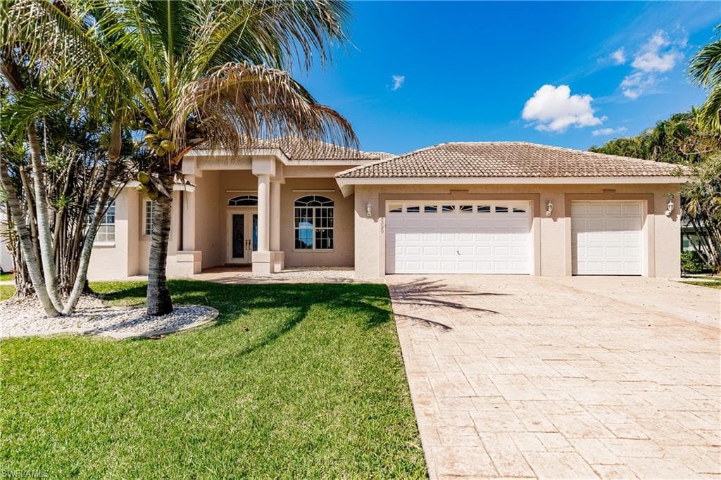 5320 Pelican BLVD CAPE CORAL, FL 33914