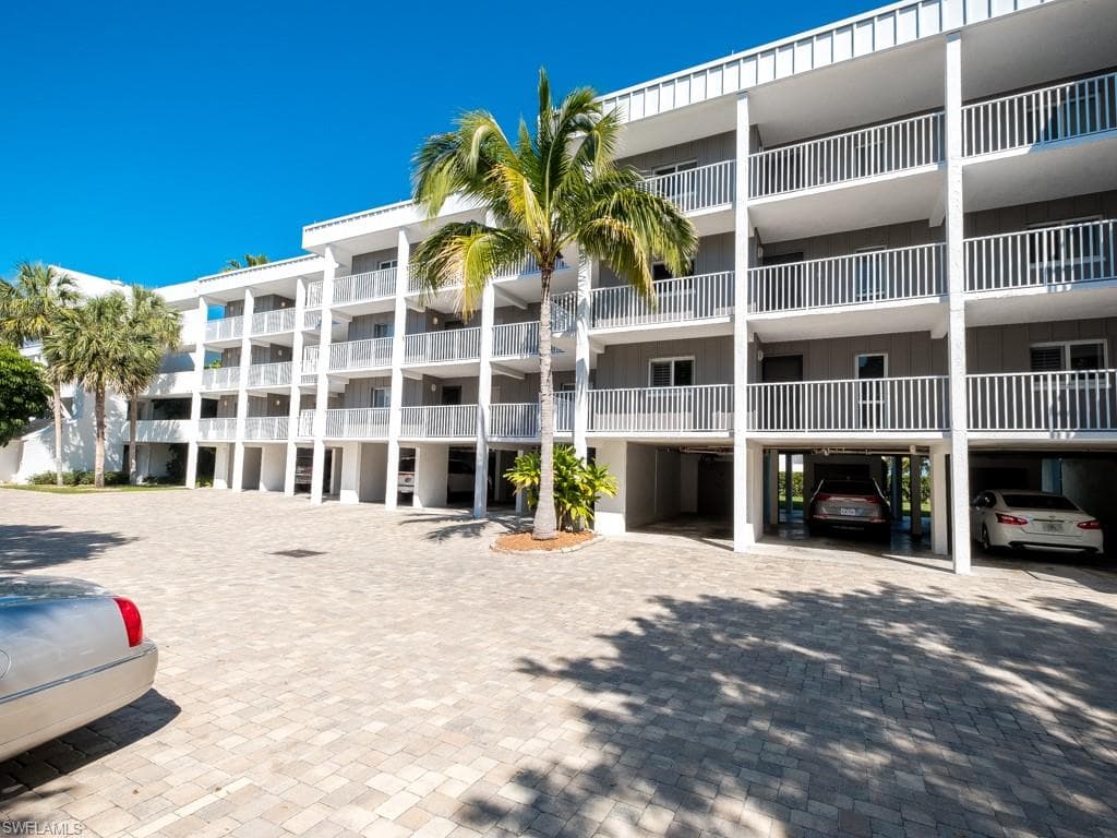 2265 W Gulf DR P4E SANIBEL, FL 33957