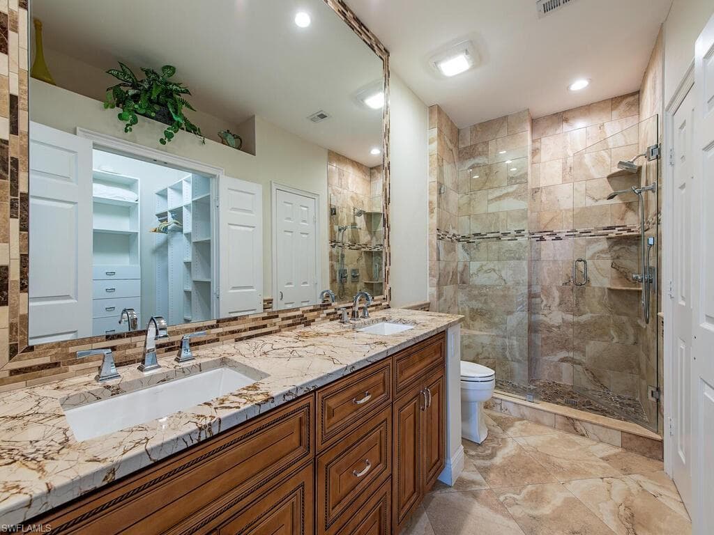 5963 Sand Wedge LN 205 NAPLES, FL 34110