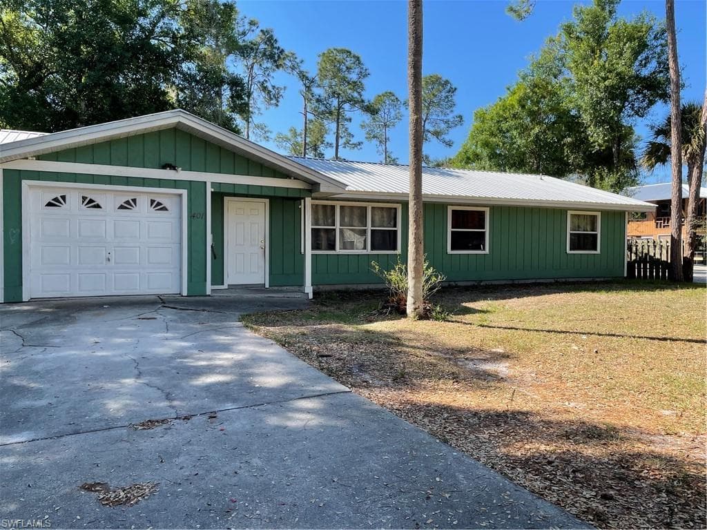 401 Broward AVE LABELLE, FL 33935