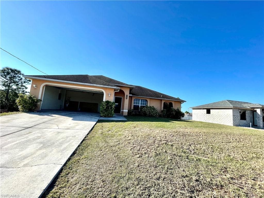 3509 8th ST SW LEHIGH ACRES, FL 33976