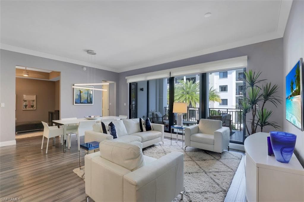 1135 3rd AVE S 306 NAPLES, FL 34102