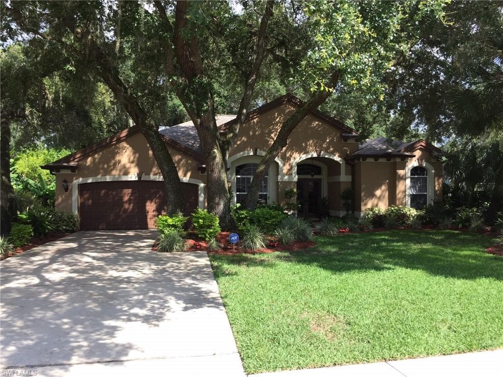 2613 Elva PL LEHIGH ACRES, FL 33971