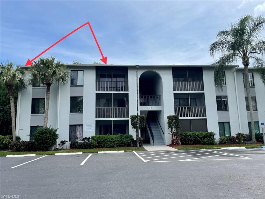 9570 Green Cypress LN 17 FORT MYERS, FL 33905