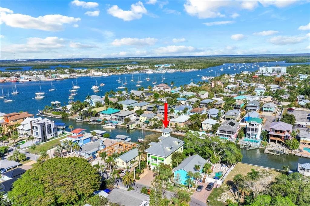461 Palermo CIR FORT MYERS BEACH, FL 33931
