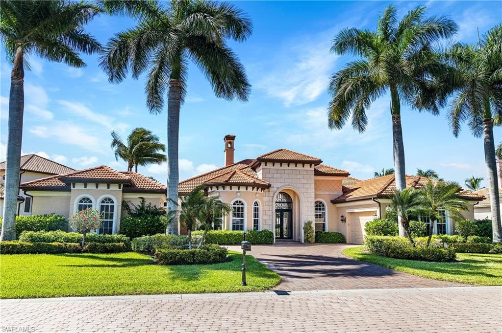 7515 Hogan CT NAPLES, FL 34113