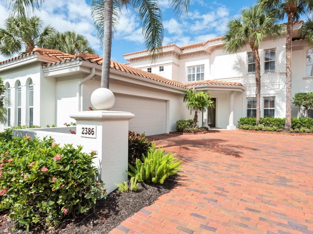 2386 Terra Verde LN 2386 NAPLES, FL 34105