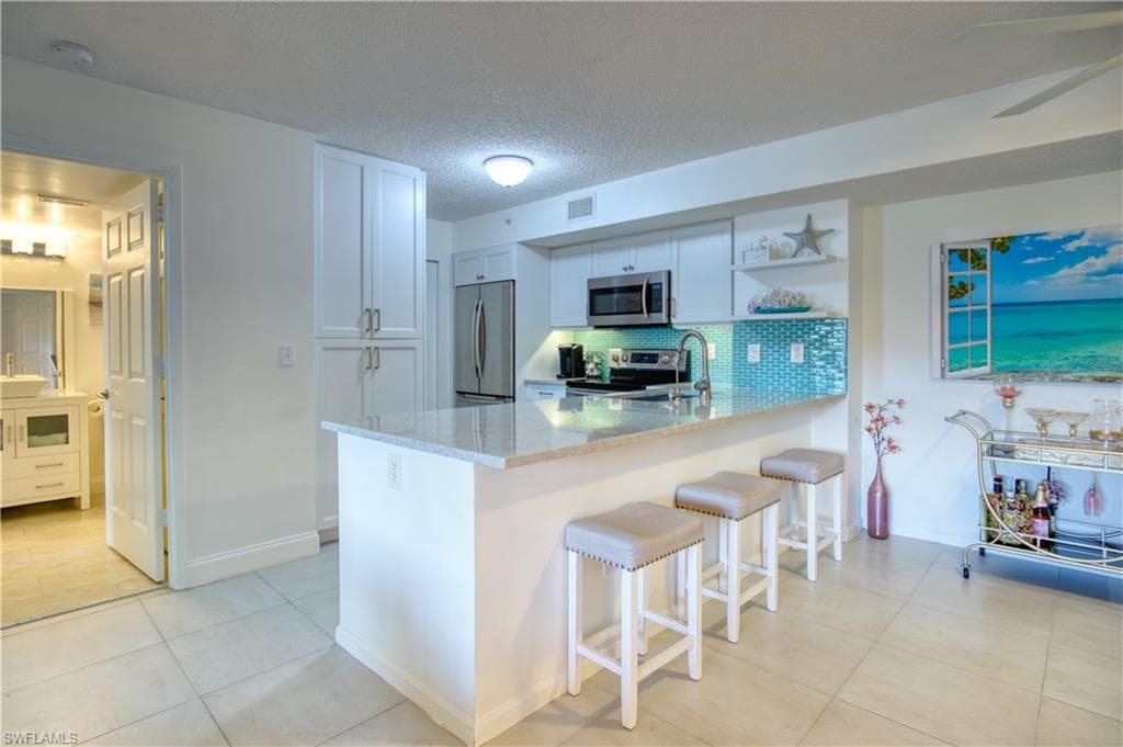 1810 Florida Club CIR 1110 NAPLES, FL 34112