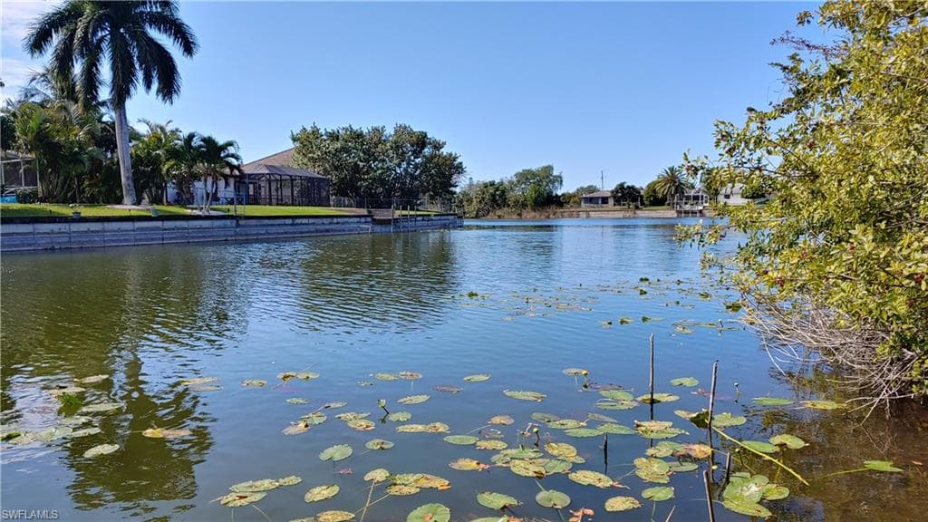 2114 NE 2nd ST CAPE CORAL, FL 33909