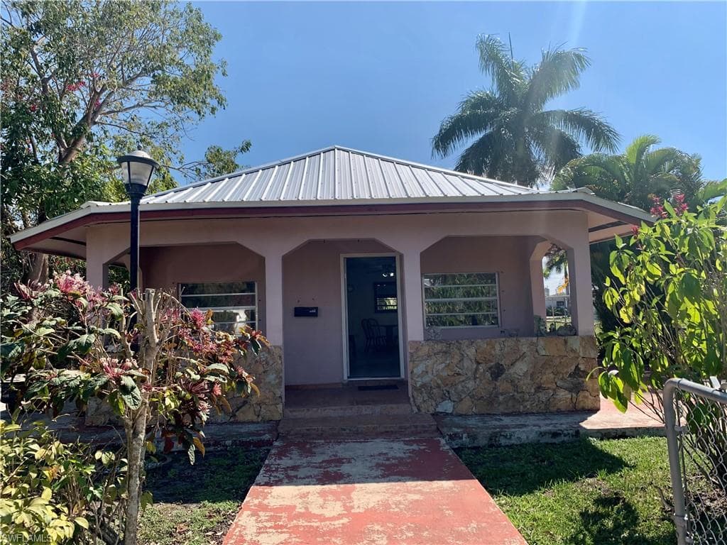 322 E Obispo AVE CLEWISTON, FL 33440
