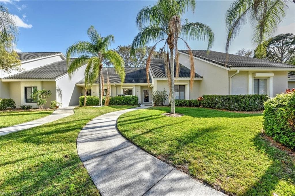 704 Arbor Lake DR 7-104 NAPLES, FL 34110