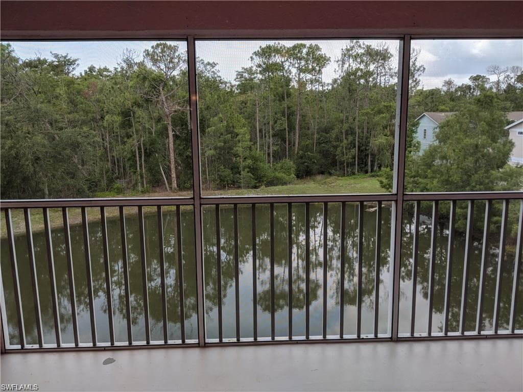 3245 Cypress Glen WAY 521 NAPLES, FL 34109