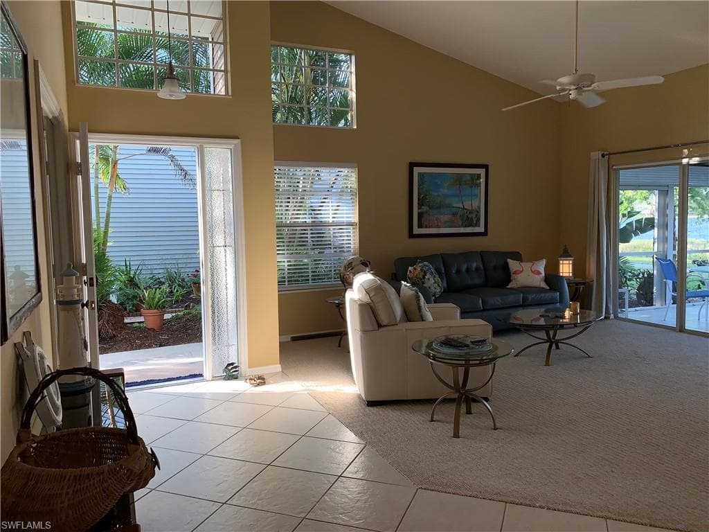 131 Bristol LN C-16 NAPLES, FL 34112