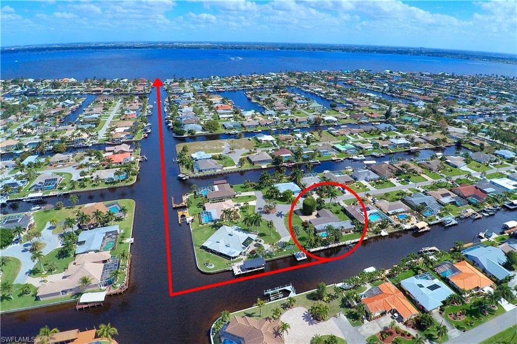 3318 SE 18th PL CAPE CORAL, FL 33904
