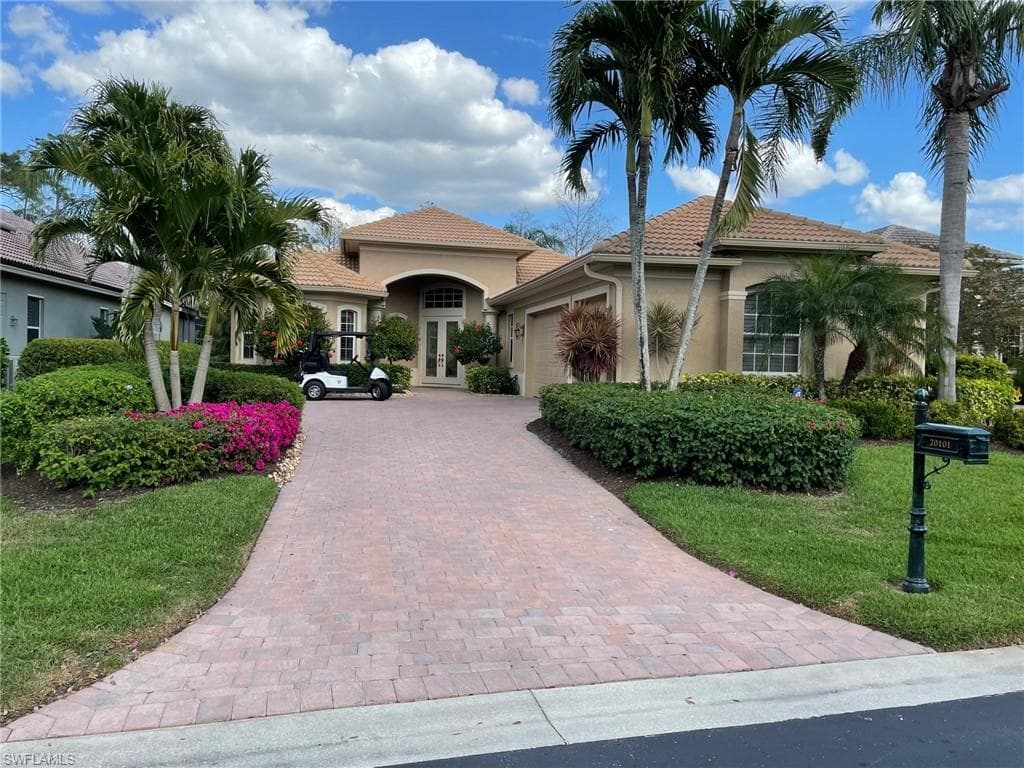 20101 Markward CRCS ESTERO, FL 33928