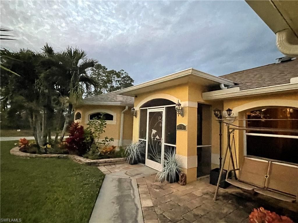 601 14th ST LEHIGH ACRES, FL 33972