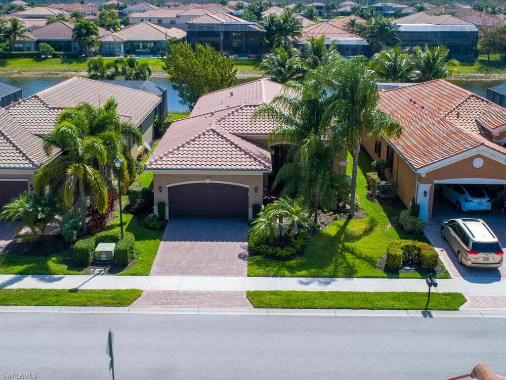 3450 Pacific DR NAPLES, FL 34119
