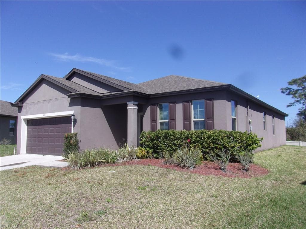 3933 Baja DR ST. CLOUD, FL 34772