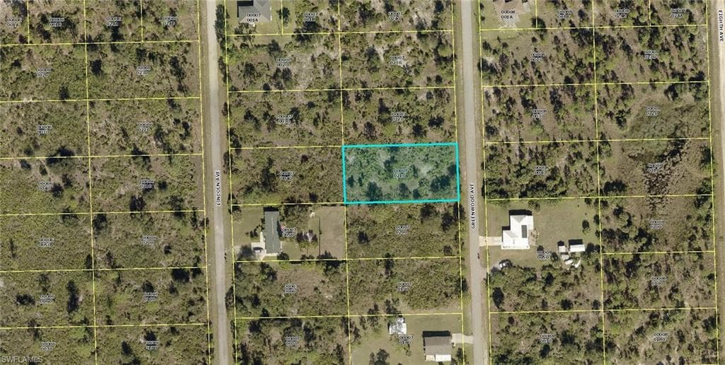 817 Greenwood AVE LEHIGH ACRES, FL 33972