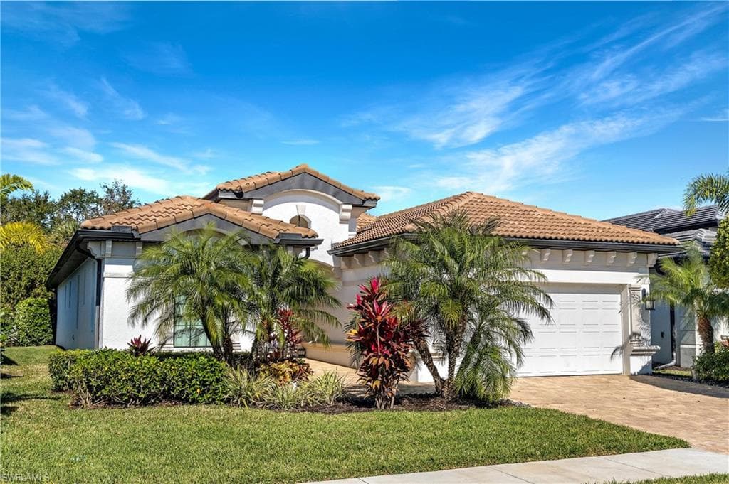 10077 Florence CIR NAPLES, FL 34119