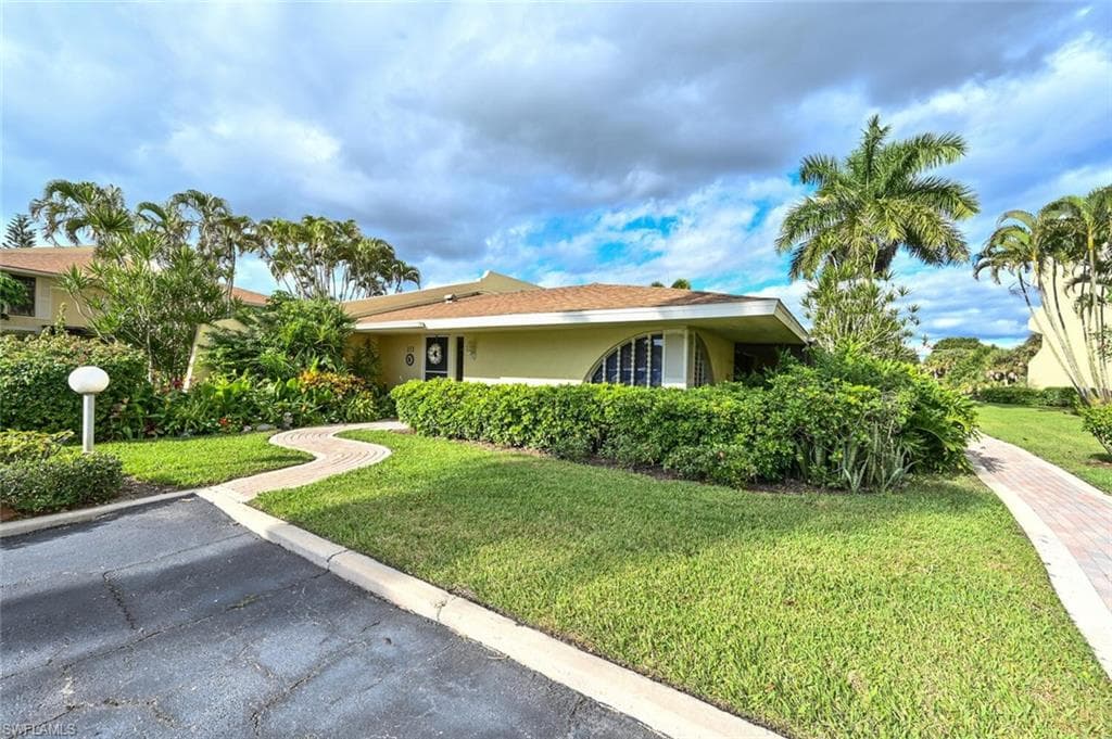 925 Palm View DR C-111 NAPLES, FL 34110