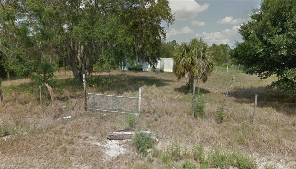 345 N Hacienda ST CLEWISTON, FL 33440