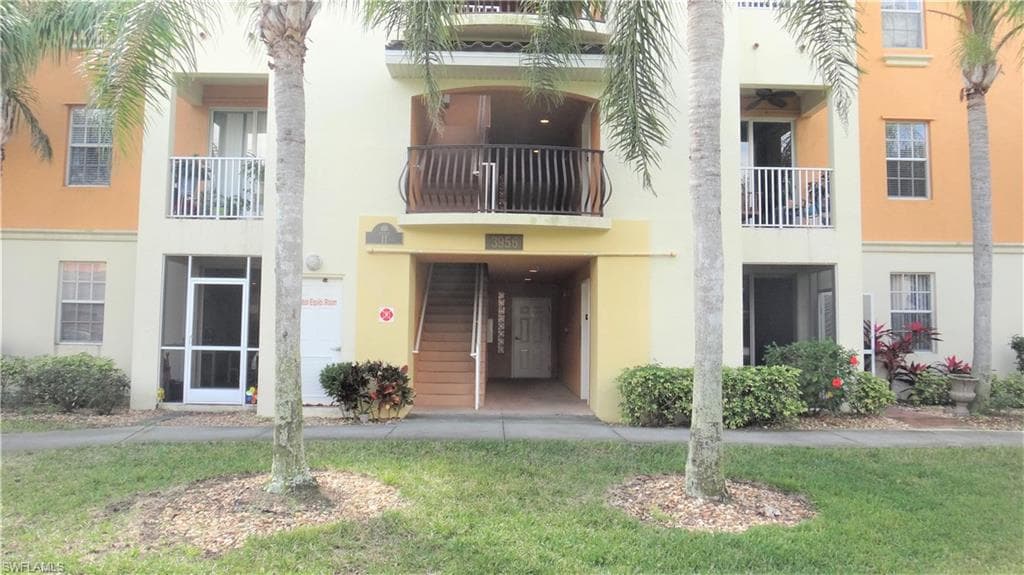 3956 Pomodoro CIR 104 CAPE CORAL, FL 33909